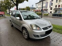 Silber Gebraucht 2006 Ford Fiesta Ghia Kleinwagen | 750 € (Superpreis)