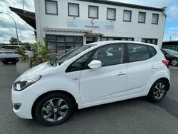Polar white (metallic) Gebraucht 2019 Hyundai ix20 Van / Kleinbus | 18.790 €