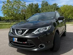 Schwarz Gebraucht 2017 Nissan Qashqai N-Vision SUV | 16.600 € (Fairer Preis)