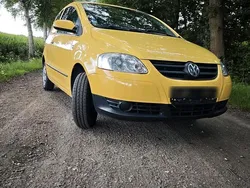 Gelb Gebraucht 2005 VW Fox Kleinwagen | 2.500 € (Teuer)