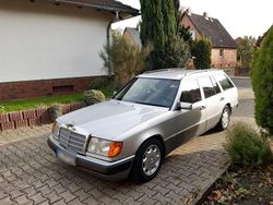 Silber Gebraucht 1992 Mercedes E300 Sportline Kombi | 14.990 €