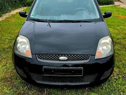 Schwarz Gebraucht 2005 Ford Fiesta Kleinwagen | 499 € (Superpreis)
