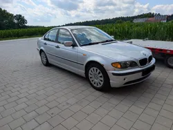Silber Gebraucht 2002 BMW 318 Limousine | 890 € (Superpreis)