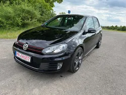 Deep black perleffekt Gebraucht 2010 VW Golf VI GTI Kleinwagen | 7.900 € (Guter Preis)