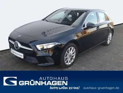 Schwarz Gebraucht 2020 Mercedes A250 Progressive Limousine | 23.380 € (Superpreis)