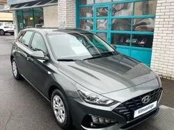 Grau Gebraucht 2022 Hyundai i30 Select Limousine | 15.450 € (Fairer Preis)