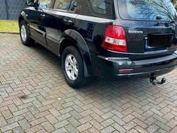 Schwarz Gebraucht 2005 Kia Sorento SUV | 2.750 € (Fairer Preis)