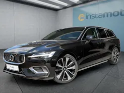 Schwarz Gebraucht 2022 Volvo V60 Kombi | 34.649 € (Fairer Preis)