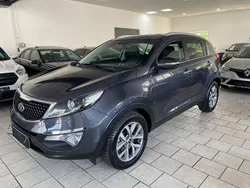 Grau Gebraucht 2016 Kia Sportage DREAM-TEAM Edition SUV | 10.950 € (Fairer Preis)