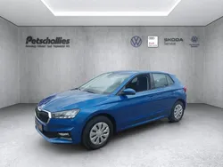 Blau Gebraucht 2024 Skoda Fabia Selection Limousine | 17.980 € (Guter Preis)