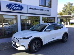 Weiß Gebraucht 2022 Ford Mustang Mach-E Basis SUV | 35.999 € (Fairer Preis)