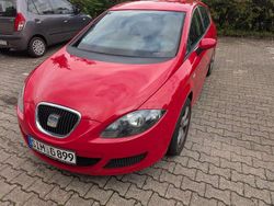 Rot Gebraucht 2009 Seat Leon Limousine | 3.200 € (Guter Preis)