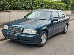 Grün Gebraucht 1998 Mercedes C220 Classic Limousine | 5.800 € (Fairer Preis)