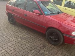 Rot Gebraucht 1997 Opel Astra Coupé | 1.799 €
