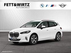 Alpinweiss Gebraucht 2024 BMW 218 Luxury Line Van / Kleinbus | 27.786 € (Fairer Preis)