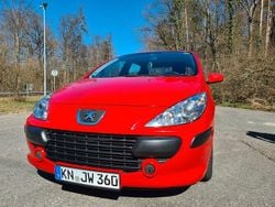 Rot Gebraucht 2007 Peugeot 307 Limousine | 1.700 € (Fairer Preis)