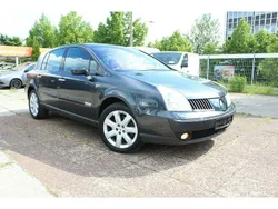 Grau Gebraucht 2005 Renault Vel Satis Initiale Kleinwagen | 2.900 €