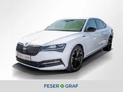 Moonweiss metallic met. Gebraucht 2021 Skoda Superb SportLine Limousine | 34.440 € (Fairer Preis)