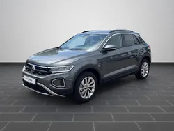 Indiumgrau metallic (metallic) Gebraucht 2025 VW T-Roc Life SUV | 30.400 € (Superpreis)
