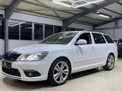 Weiß Gebraucht 2012 Skoda Octavia RS Kombi | 11.400 € (Fairer Preis)