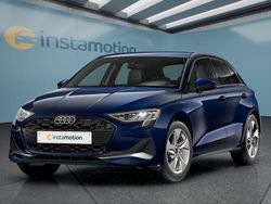 Blau Gebraucht 2025 Audi A3 Limousine | 30.399 €