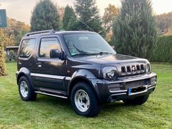 Grau Gebraucht 2012 Suzuki Jimny SUV | 13.800 € (Teuer)