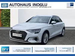 Weiß Gebraucht 2023 Audi A3 Advanced Limousine | 29.980 € (Fairer Preis)