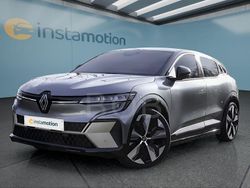 Grau Gebraucht 2022 Renault Mégane Limousine | 25.499 € (Fairer Preis)