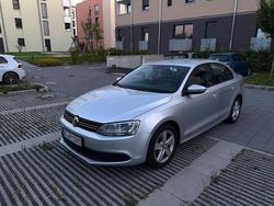 Silber Gebraucht 2012 VW Jetta Comfortline Limousine | 7.500 € (Fairer Preis)