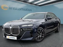 Blau Gebraucht 2025 BMW 750 Limousine | 108.499 €
