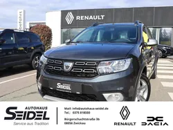 Grau Gebraucht 2019 Dacia Logan MCV Stepway Kombi | 11.487 € (Fairer Preis)