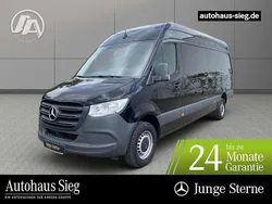 Tiefschwarz Gebraucht 2023 Mercedes Sprinter Van | 43.911 €