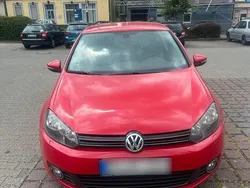 Rot Gebraucht 2011 VW Golf VI Kleinwagen | 3.999 € (Fairer Preis)