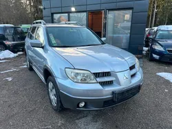 Grau Gebraucht 2005 Mitsubishi Outlander SUV | 1.500 € (Fairer Preis)
