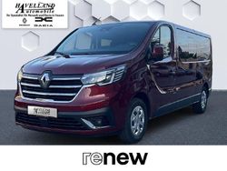 Karminrot Gebraucht 2024 Renault Trafic Life Van | 36.990 €