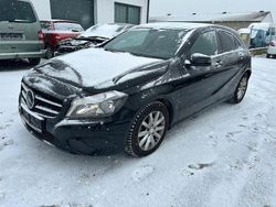 Schwarz Gebraucht 2013 Mercedes A160 Limousine | 8.500 € (Superpreis)