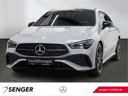 Grau Gebraucht 2025 Mercedes CLA200 Shooting Brake AMG Kombi | 42.490 €