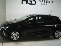 Sternenschwarz (schwarz) Gebraucht 2024 Renault Clio V Evolution Limousine | 16.999 € (Fairer Preis)