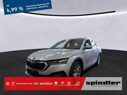 Brilliantsilber metallic Gebraucht 2022 Skoda Octavia Kombi | 28.880 € (Etwas zu teuer)