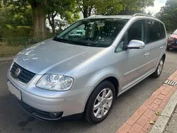 Silber Gebraucht 2005 VW Touran Van / Kleinbus | 3.699 € (Etwas zu teuer)