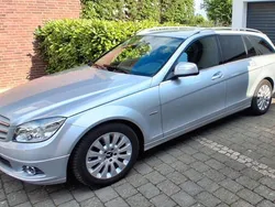 Silber Gebraucht 2008 Mercedes 220 Kombi | 11.250 €