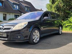 Schwarz Gebraucht 2005 Opel Vectra Kombi | 1.600 € (Fairer Preis)