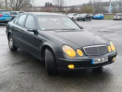 Mercedes E200