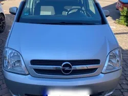 Silber Gebraucht 2005 Opel Meriva Van / Kleinbus | 2.600 € (Fairer Preis)
