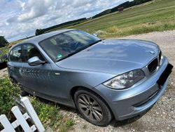Blau Gebraucht 2010 BMW 118 Kleinwagen | 6.500 € (Etwas zu teuer)