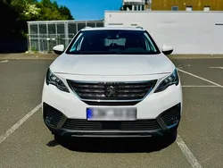Weiß Gebraucht 2019 Peugeot 5008 Van / Kleinbus | 21.000 € (Fairer Preis)