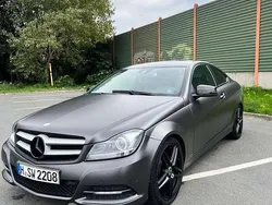 Grau Gebraucht 2011 Mercedes 180 Limousine | 13.500 €