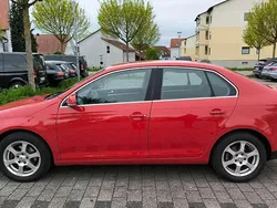 Rot Gebraucht 2008 VW Jetta Comfortline Limousine | 4.300 € (Fairer Preis)