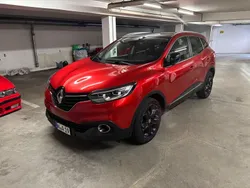 Rot Gebraucht 2017 Renault Kadjar Crossborder SUV | 13.700 € (Fairer Preis)