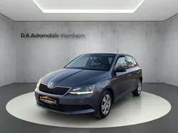Grau Gebraucht 2016 Skoda Fabia Ambition Kleinwagen | 7.450 € (Fairer Preis)